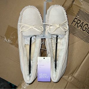 WOMENS MOCCASIN SLIPPERS SIZE 10
